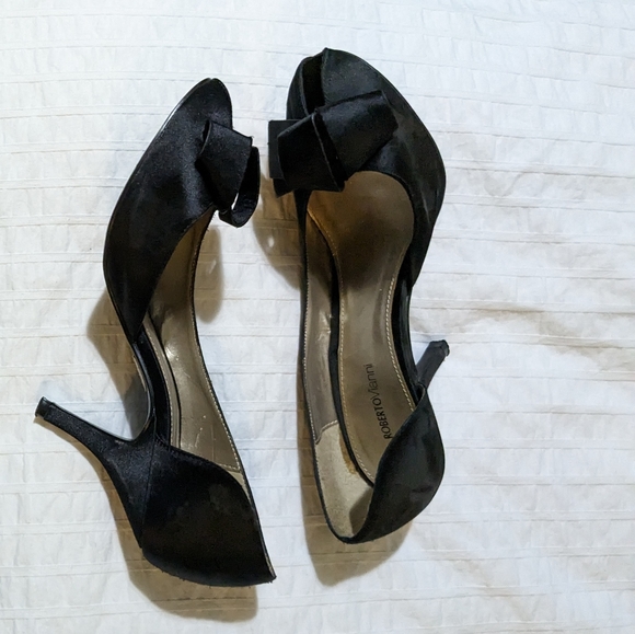 Black evening Satin w square bow peep toe shoes/heels - Picture 3 of 3